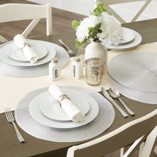 DII® Metallic Silver Round Polypropylene Woven Placemat (Set of 4)